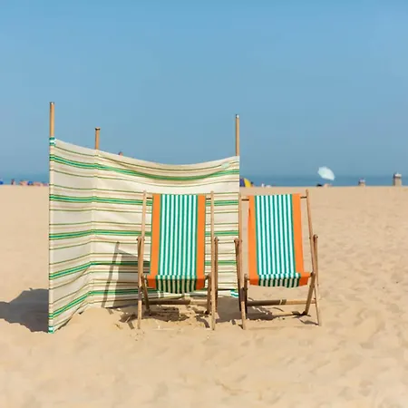 By Sea With Marina Views