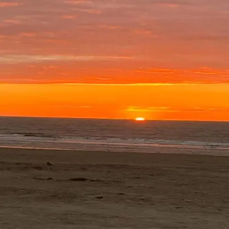 By Sea With Marina Views شقة أوستيند